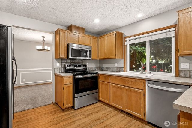 11412 NW 7th Court, Vancouver, WA 98685