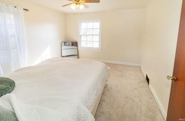 1814 Buchanan Road, Evansville, IN 47720