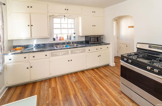 1814 Buchanan Road, Evansville, IN 47720