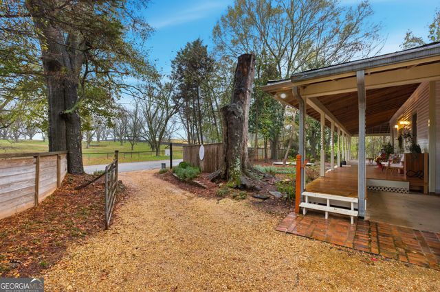 2569 Riverbend Road, Athens, GA 30605