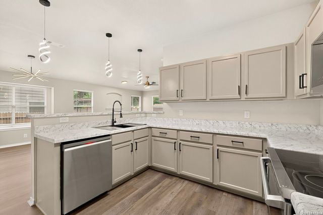 11222 Ocate, Helotes, TX 78023