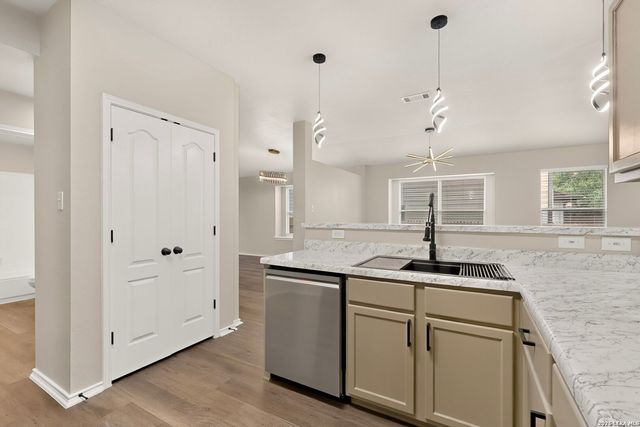 11222 Ocate, Helotes, TX 78023