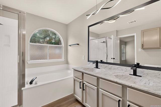 11222 Ocate, Helotes, TX 78023