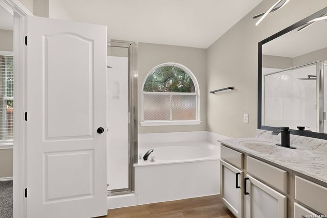 11222 Ocate, Helotes, TX 78023