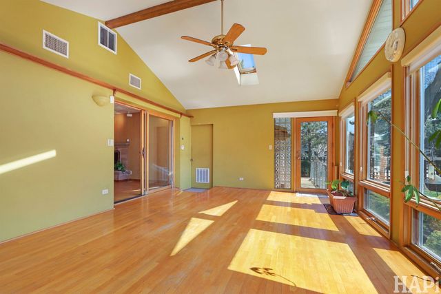 1733 Camellia Lane, Schaumburg, IL 60173