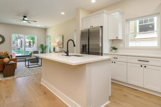 867 S 22nd Street, Columbus, OH 43206