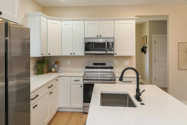 867 S 22nd Street, Columbus, OH 43206