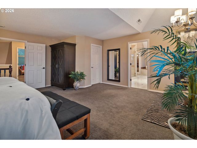 1611 ARRAN Ct, West Linn, OR 97068