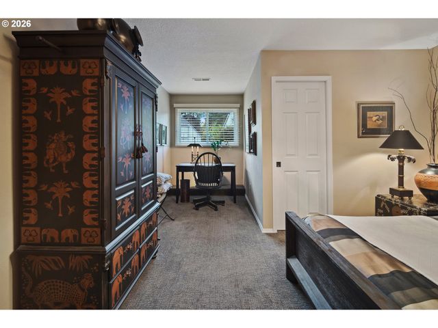 1611 ARRAN Ct, West Linn, OR 97068