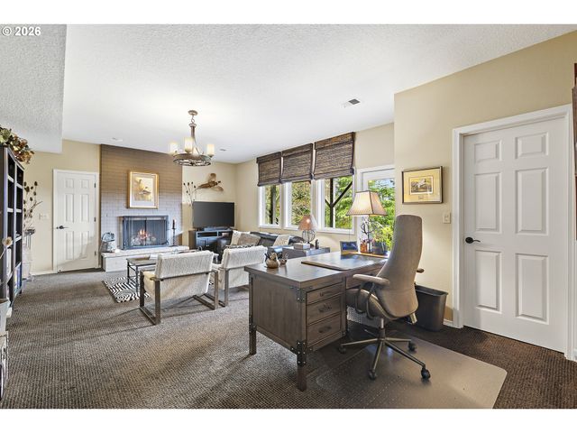 1611 ARRAN Ct, West Linn, OR 97068