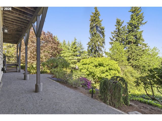 1611 ARRAN Ct, West Linn, OR 97068