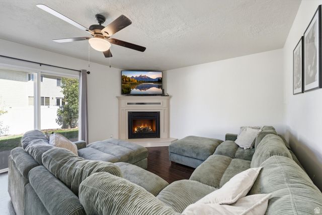 934 W MEADOWLARK LN, West Bountiful, UT 84087