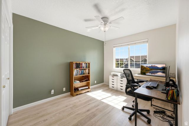 934 W MEADOWLARK LN, West Bountiful, UT 84087