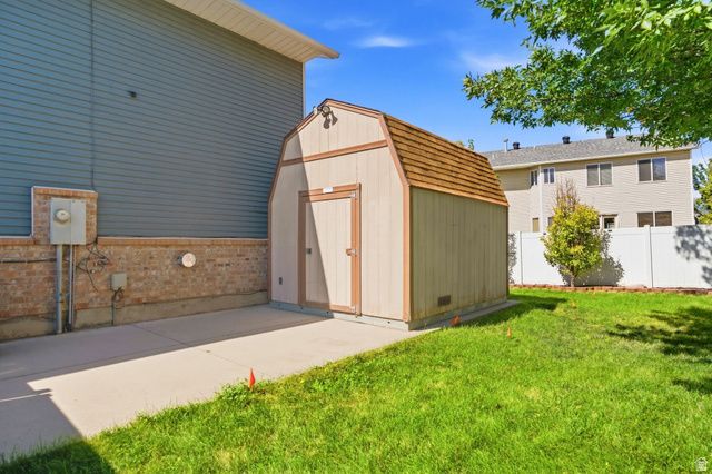 934 W MEADOWLARK LN, West Bountiful, UT 84087