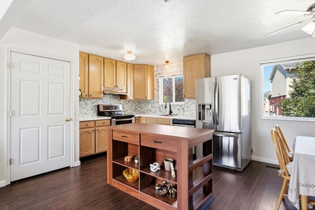 934 W MEADOWLARK LN, West Bountiful, UT 84087