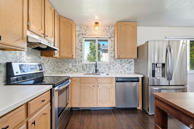 934 W MEADOWLARK LN, West Bountiful, UT 84087