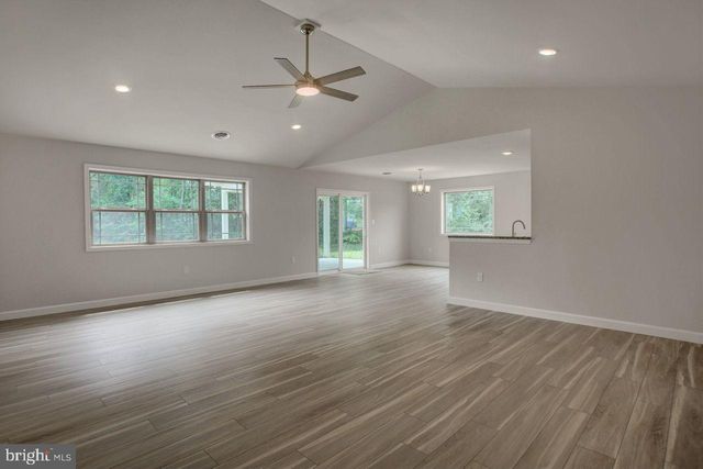 1509 TREELINE DR, Chambersburg, PA 17202