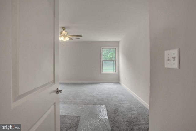 1509 TREELINE DR, Chambersburg, PA 17202