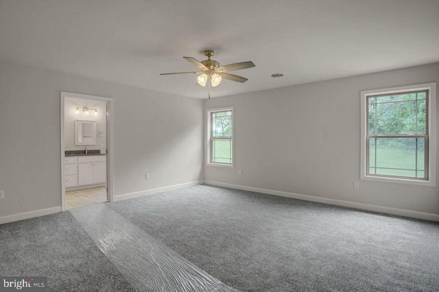 1509 TREELINE DR, Chambersburg, PA 17202