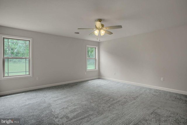 1509 TREELINE DR, Chambersburg, PA 17202