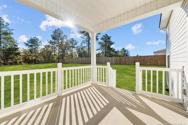 422 Pinnacle Court, Raeford, NC 28376