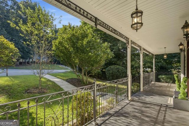 1593 Walkway Court SW, Lilburn, GA 30047