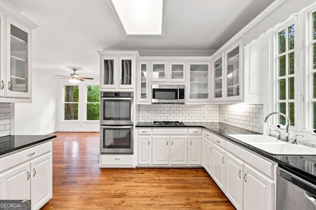 1593 Walkway Court SW, Lilburn, GA 30047