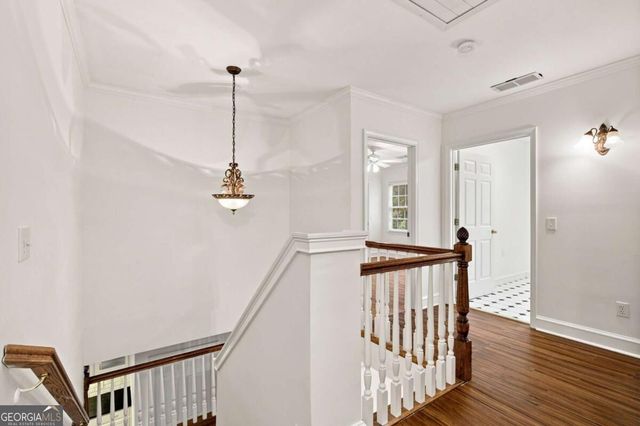 1593 Walkway Court SW, Lilburn, GA 30047
