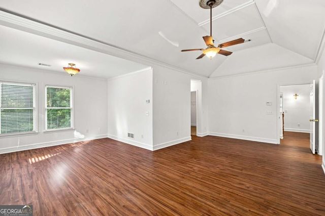 1593 Walkway Court SW, Lilburn, GA 30047