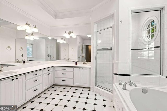 1593 Walkway Court SW, Lilburn, GA 30047