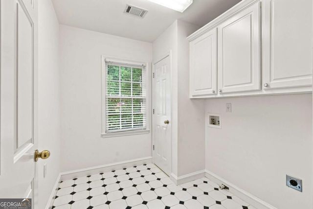 1593 Walkway Court SW, Lilburn, GA 30047