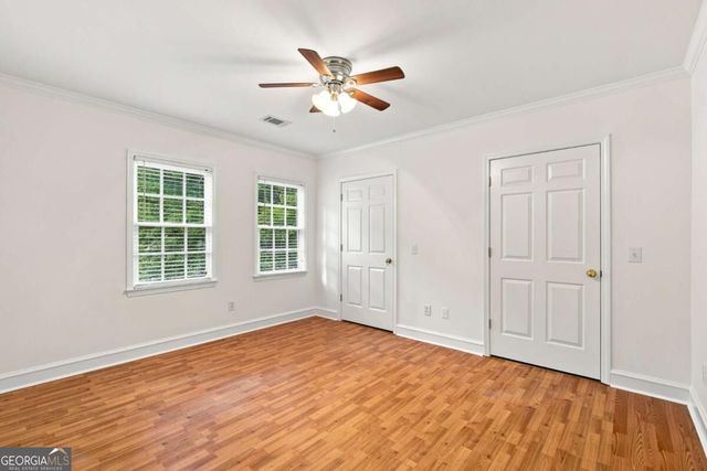 1593 Walkway Court SW, Lilburn, GA 30047