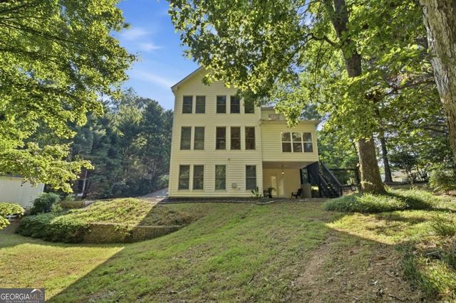 1593 Walkway Court SW, Lilburn, GA 30047