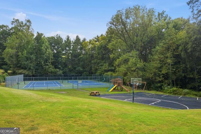 1593 Walkway Court SW, Lilburn, GA 30047