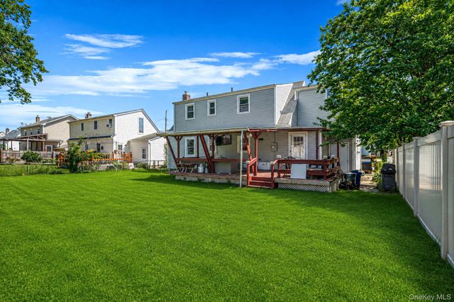 168 W 21st Street, Deer Park, NY 11729