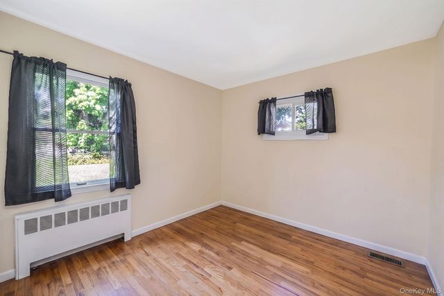 168 W 21st Street, Deer Park, NY 11729