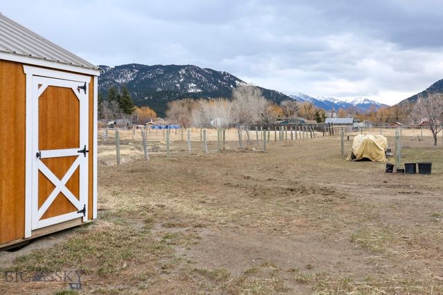 98 Miller Drive, Livingston, MT 59047