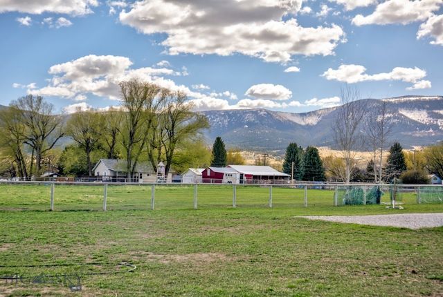 98 Miller Drive, Livingston, MT 59047