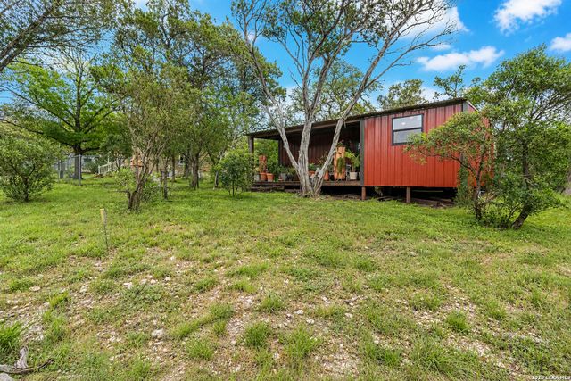 2939 Goat Hill Rd, Lakehills, TX 78063