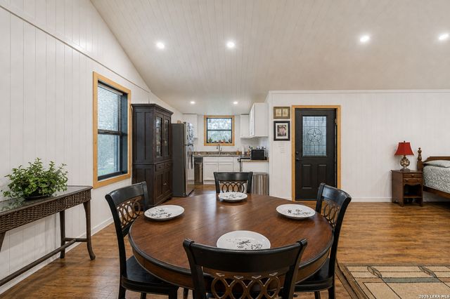 2939 Goat Hill Rd, Lakehills, TX 78063