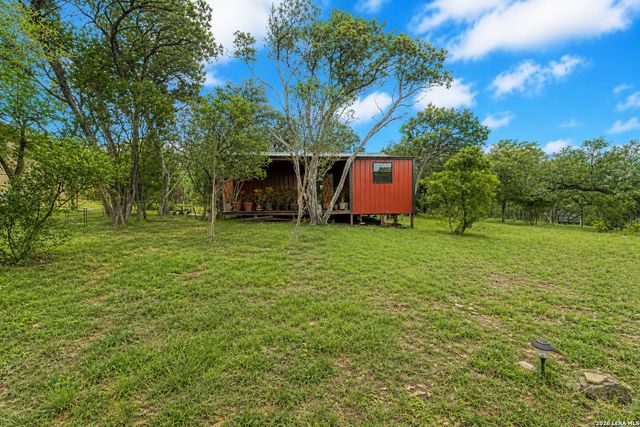 2939 Goat Hill Rd, Lakehills, TX 78063