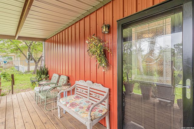 2939 Goat Hill Rd, Lakehills, TX 78063