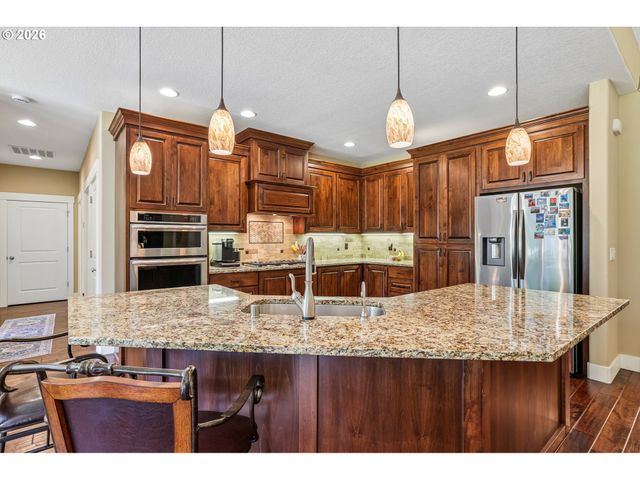 3713 Ne 119TH St, Vancouver, WA 98686