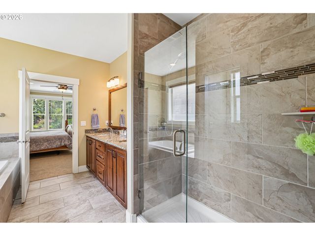3713 Ne 119TH St, Vancouver, WA 98686