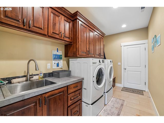 3713 Ne 119TH St, Vancouver, WA 98686