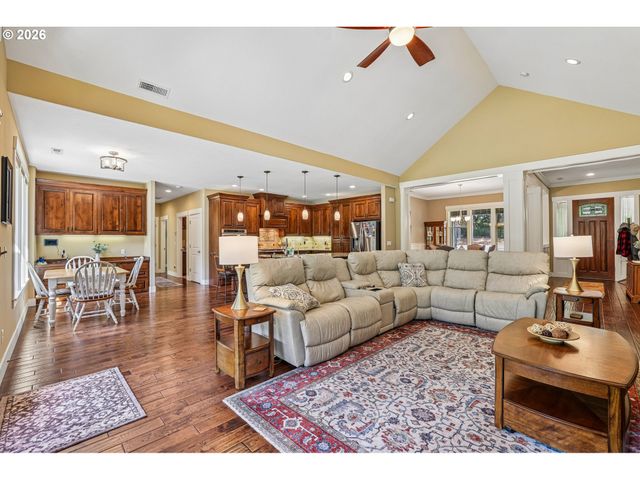 3713 Ne 119TH St, Vancouver, WA 98686