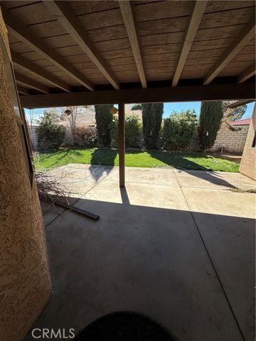 18515 Kalin Ranch Drive, Victorville, CA 92395