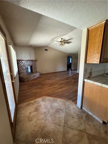 18515 Kalin Ranch Drive, Victorville, CA 92395