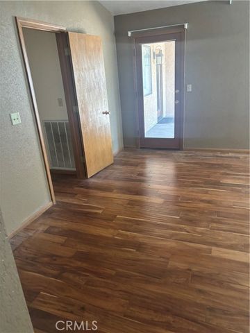 18515 Kalin Ranch Drive, Victorville, CA 92395