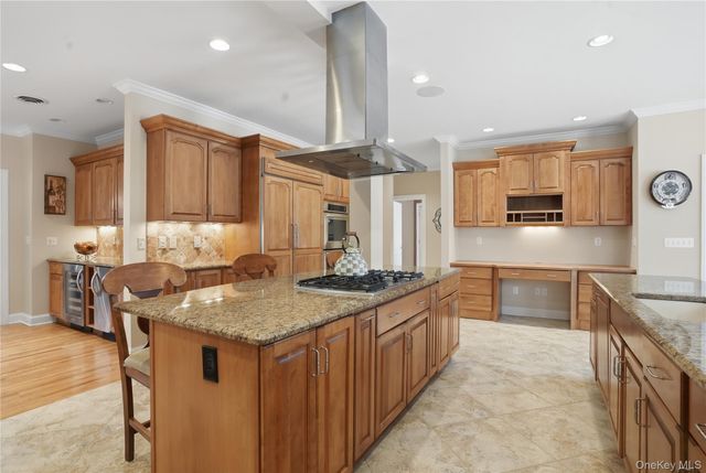 30 Somerset Lane, Warwick, NY 10990